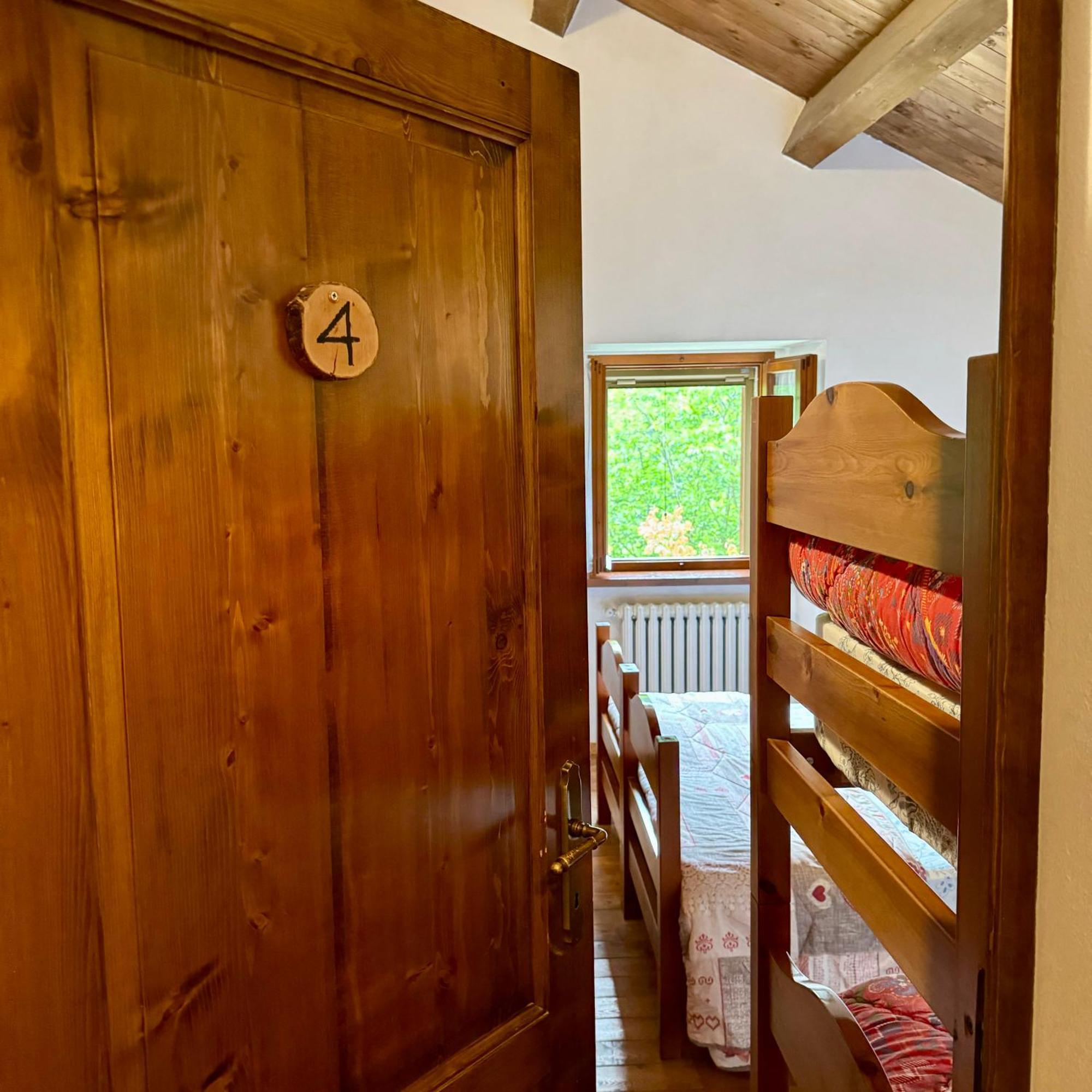 Albergo Ristorante Ca Di Veroli 바뇨디로마냐 외부 사진